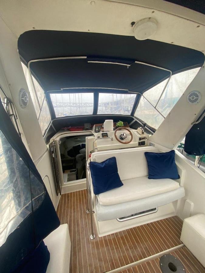 El Barco De Las Fiestas Sant Adria de Besos Eksteriør bilde